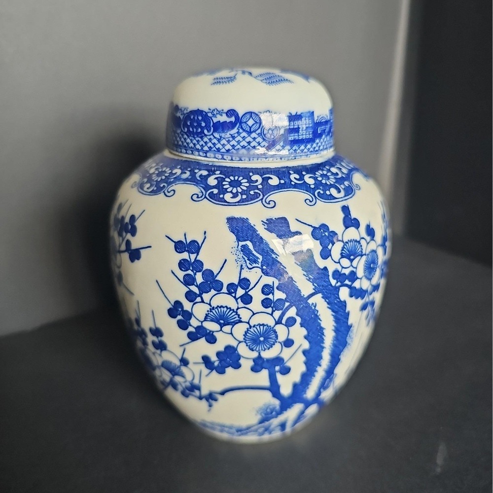 Vintage Chinese Blue & White Ginger Jar 5" with Lid Cherry Blossom Flowers